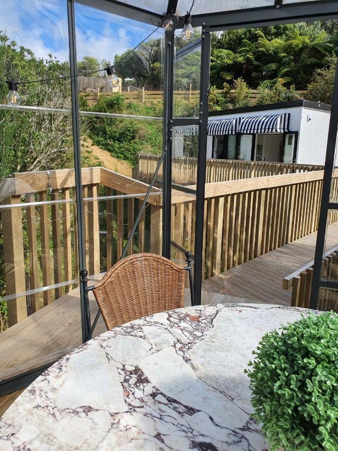 Tiny House With Greenhouse Dining 로어허트 외부 사진